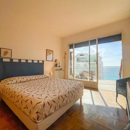 Paradise 4 Pers Terrazza Vista Mare アパート *